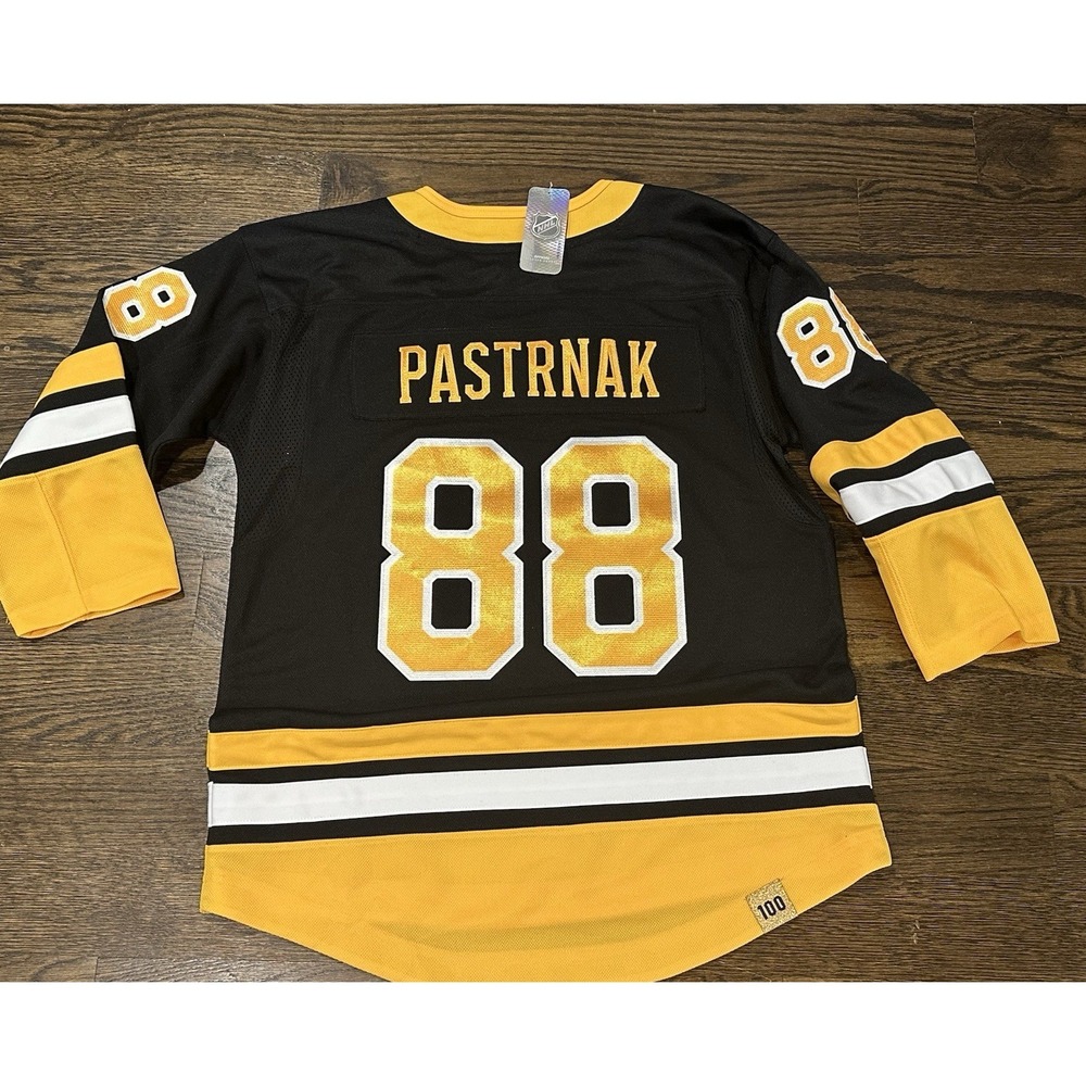Pastrnak Bruins 100th  Hockey NHL Jersey Youth L/XL Limited Sewn (3) Pasta